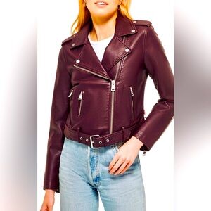 Levi’s Original belted jacket in burgundy.